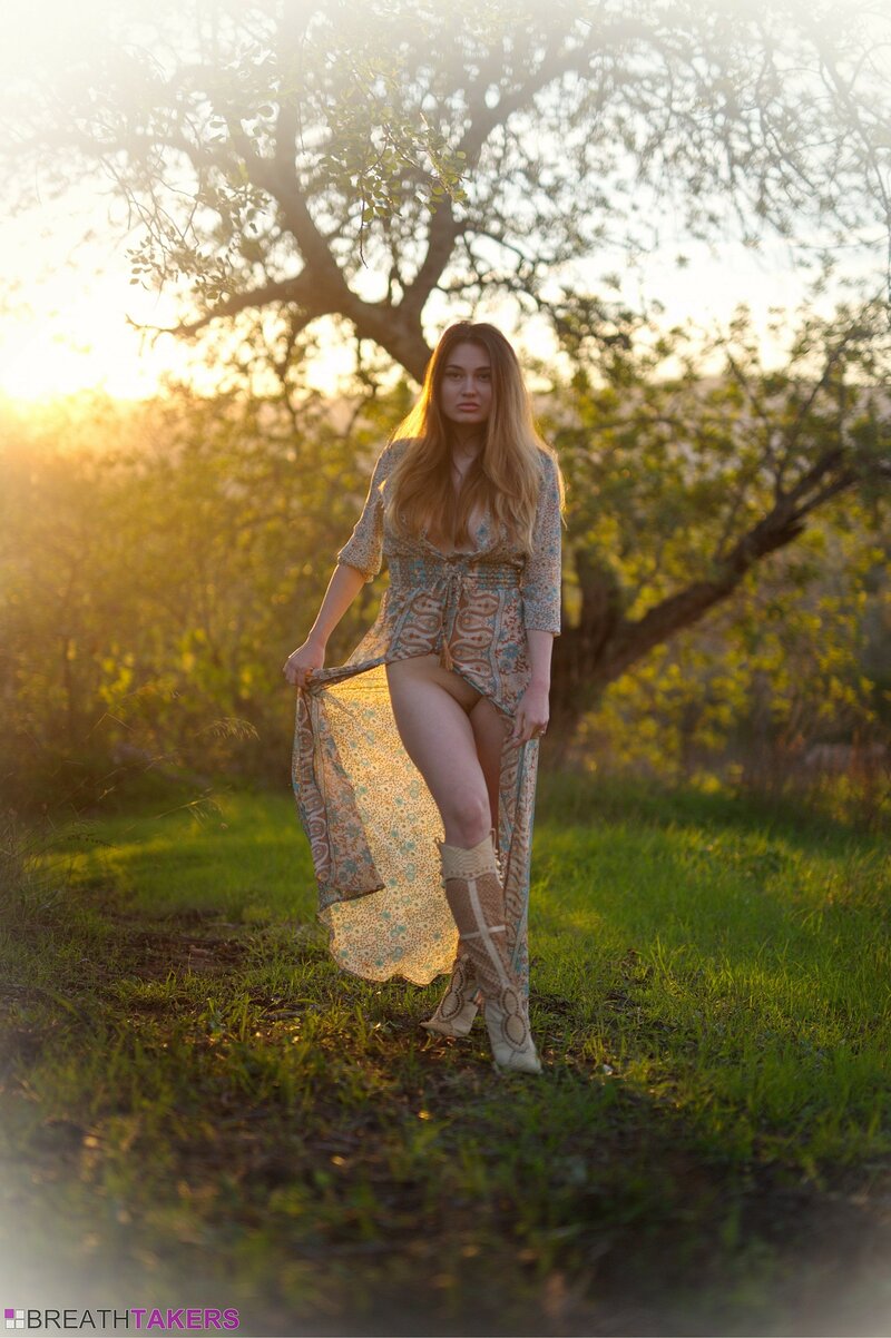 Алечка, 24 года, 1 размер груди